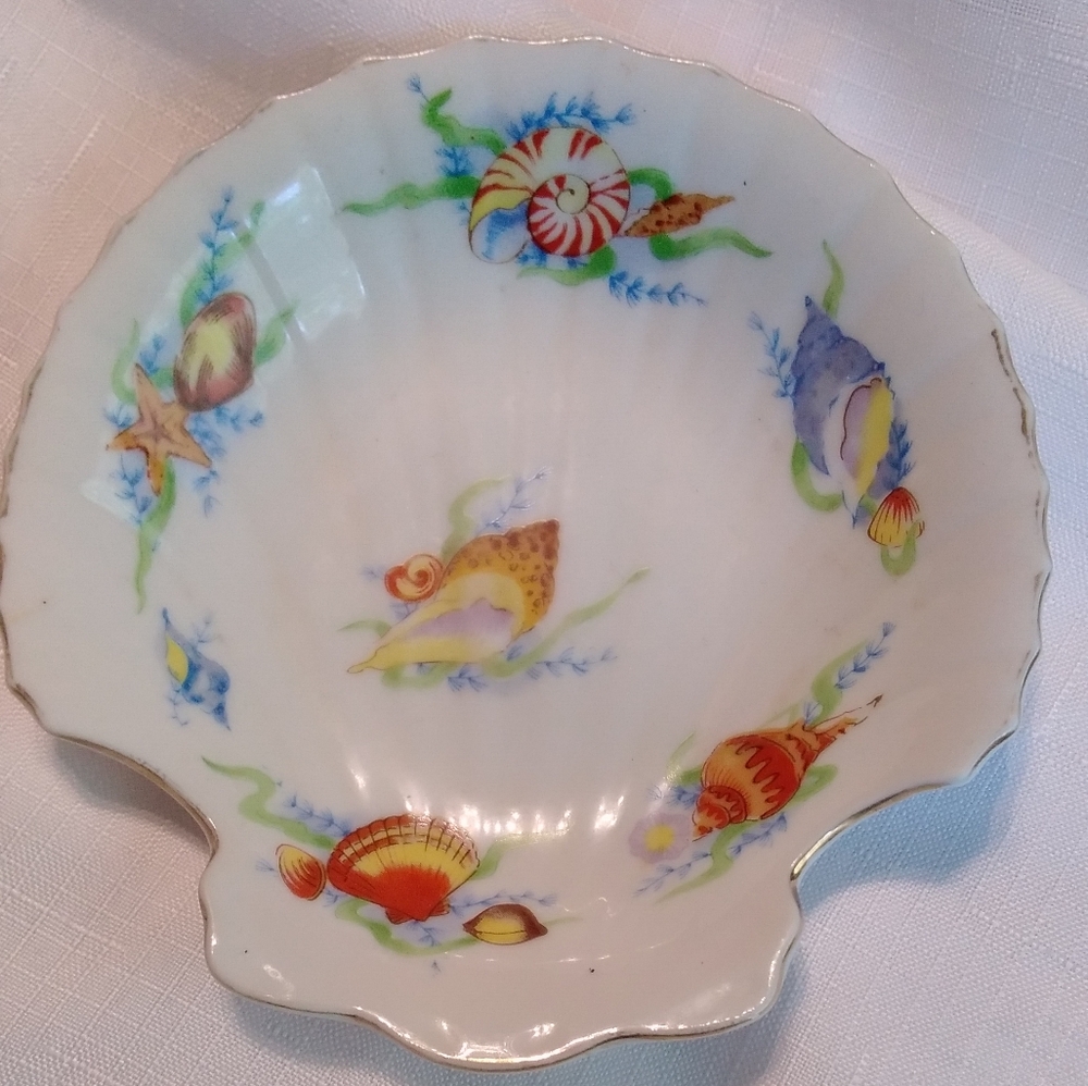 Vintage Seashell Trinket Soap Dish